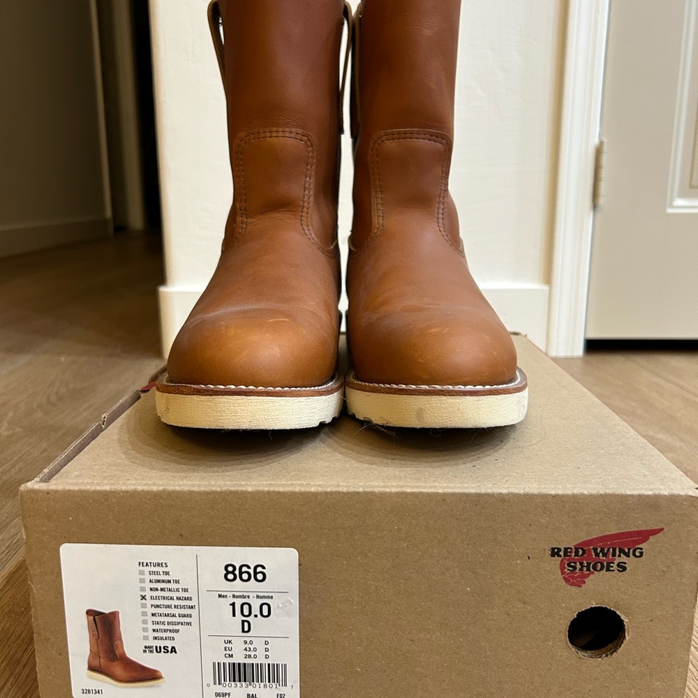 Red Wing Men’s Pecos Tan Leather Boots - Excellent condition